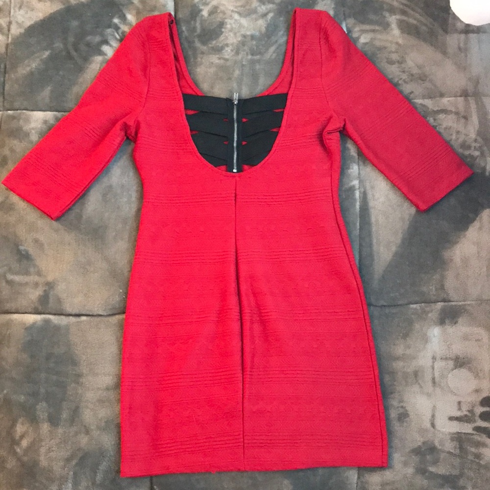 Red cocktail dress - Picture 2 of 4